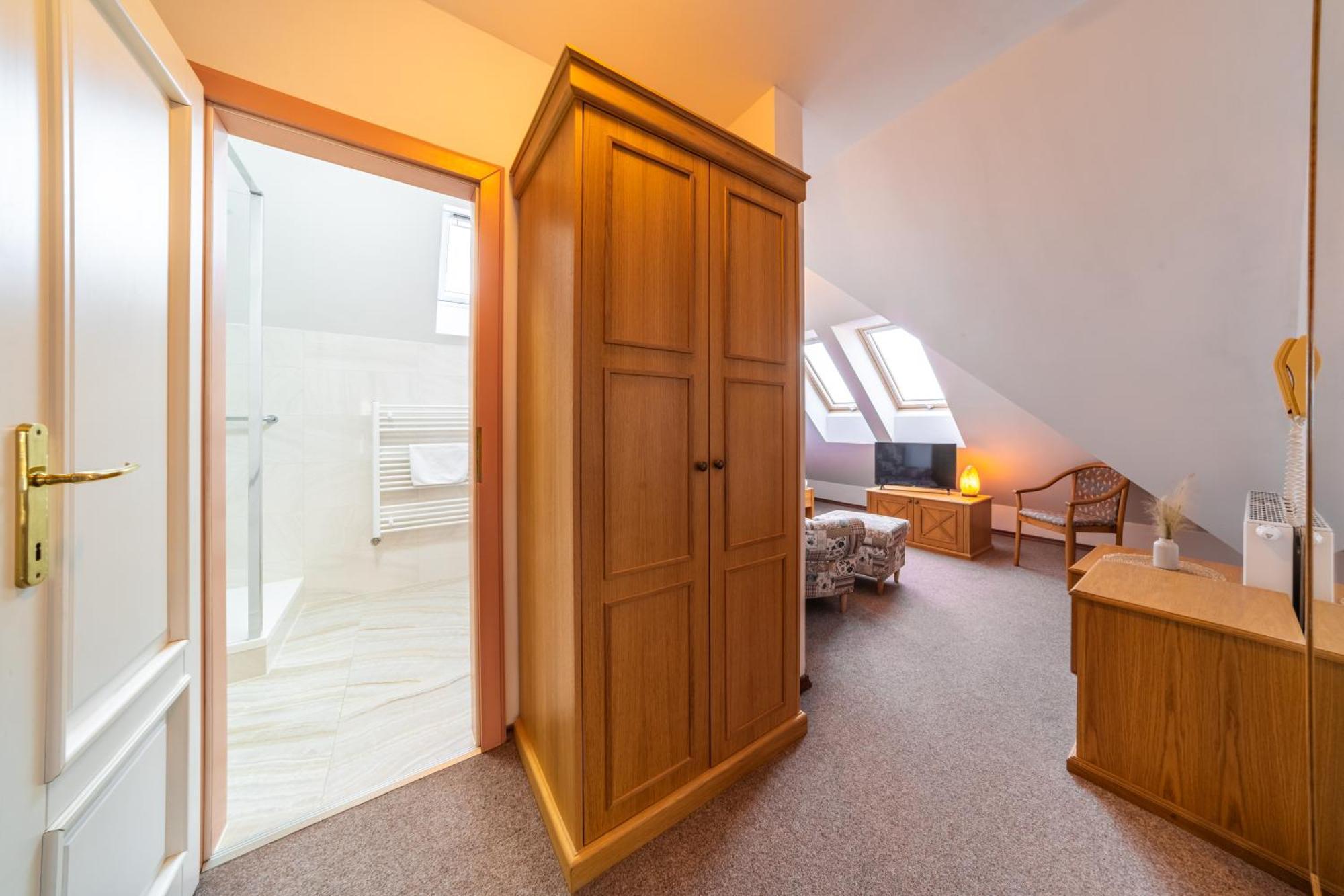 Hotel Sanatorium Mariot Františkovy Lázně Kültér fotó
